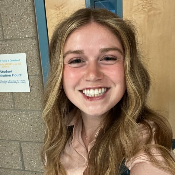 Meet your Posher, Kylee - Picture 1 of 1